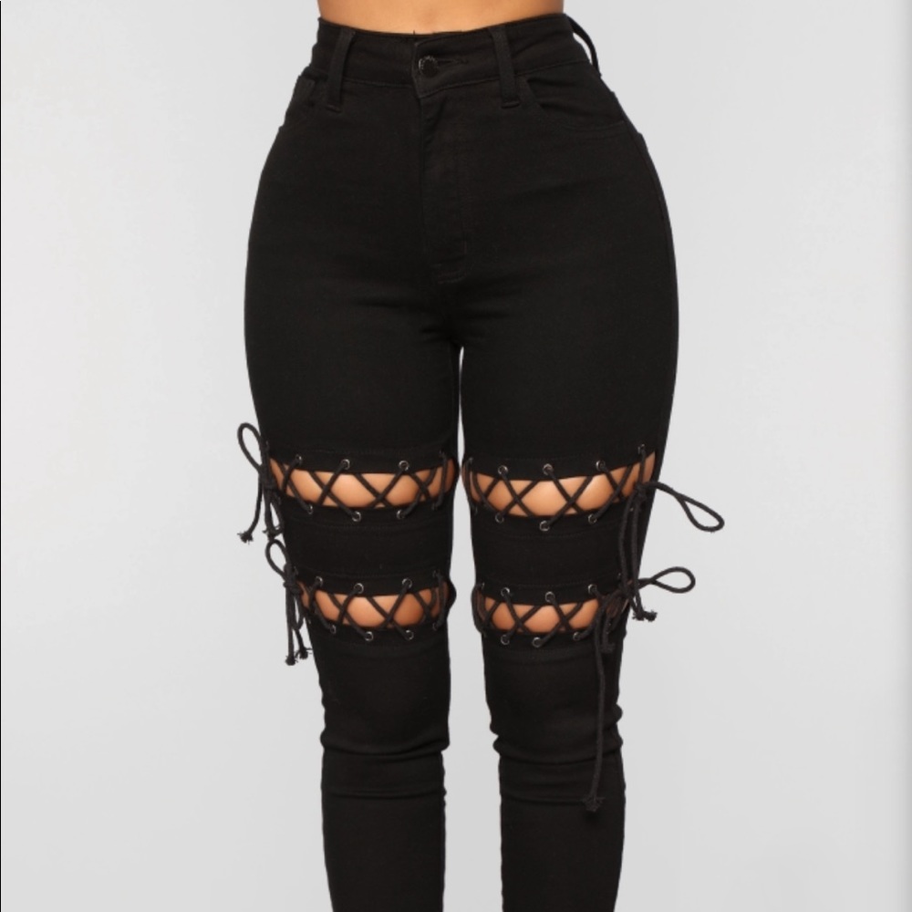 Fashion Nova Black rope jeans